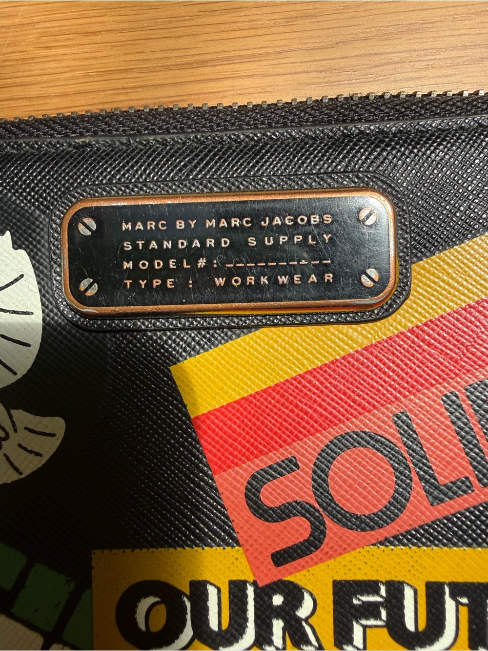 Rare find! Marc Jacobs Black 'Unite Our Future' Zip Continental Wallet - Picture 2 of 15